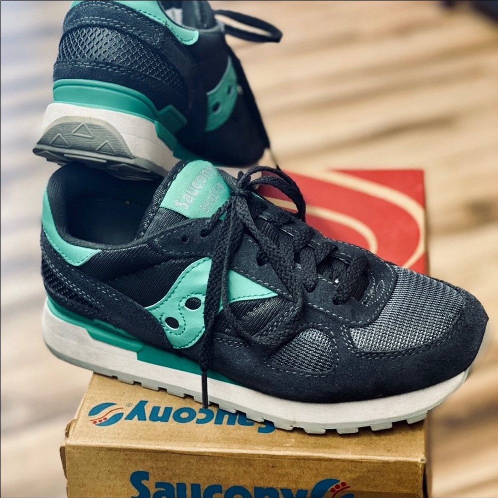 NIB SZ 7.5 Saucony women’s teal&grey Classic jazz!